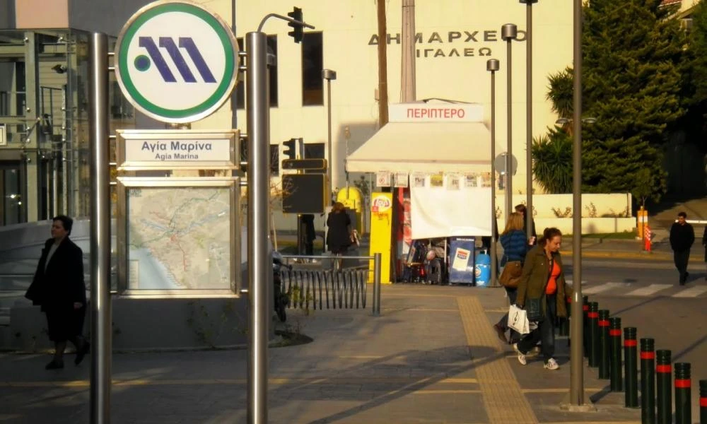 Λήστεψαν 16χρονη έξω από το μετρό Αγίας Μαρίνας: Την τραυμάτισαν στο πρόσωπο όταν αντιστάθηκε